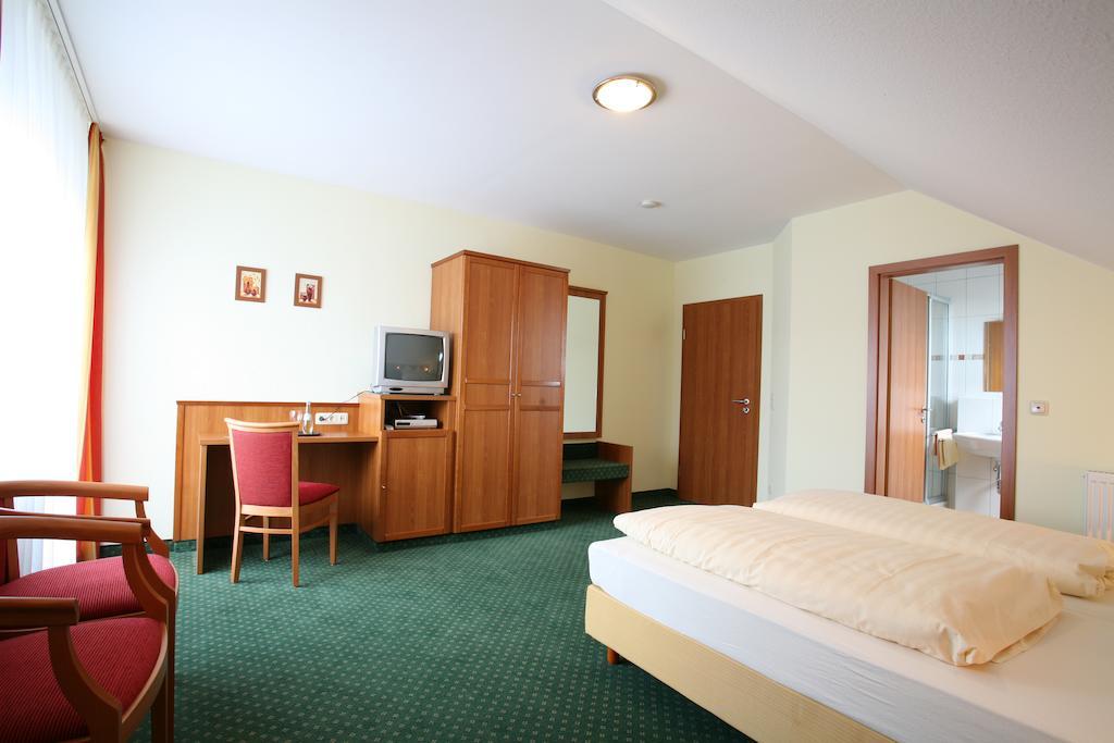Hasselberger Hof Hotel Hasselberg  Phòng bức ảnh